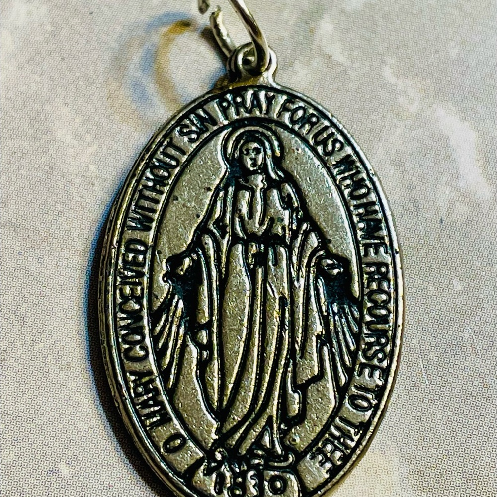Virgin Mary Miraculous Medal Pendant Silver Tone Religious